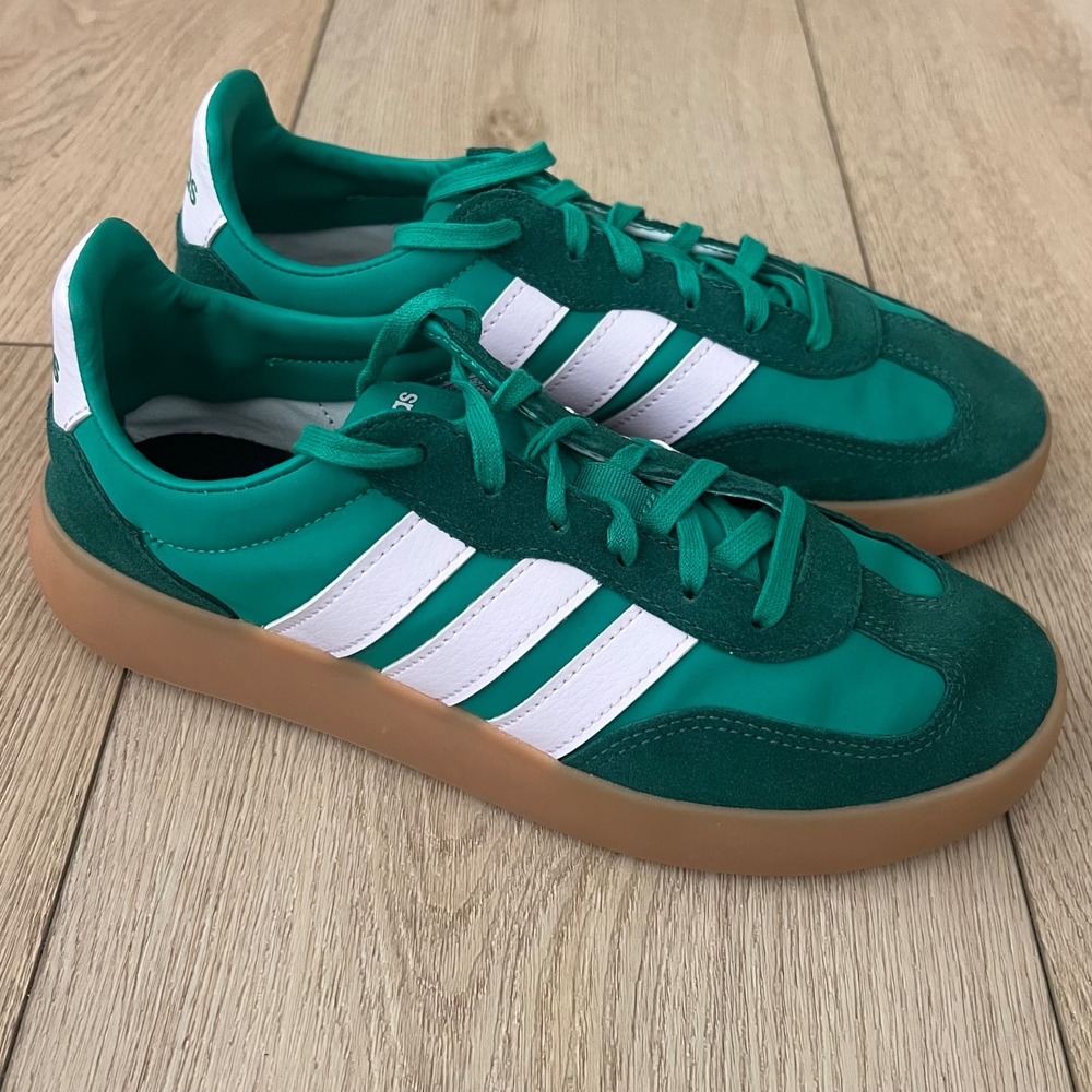 Adidas VL Court 3.0 Green White Gum Suede Sneakers
Womens 7.5
